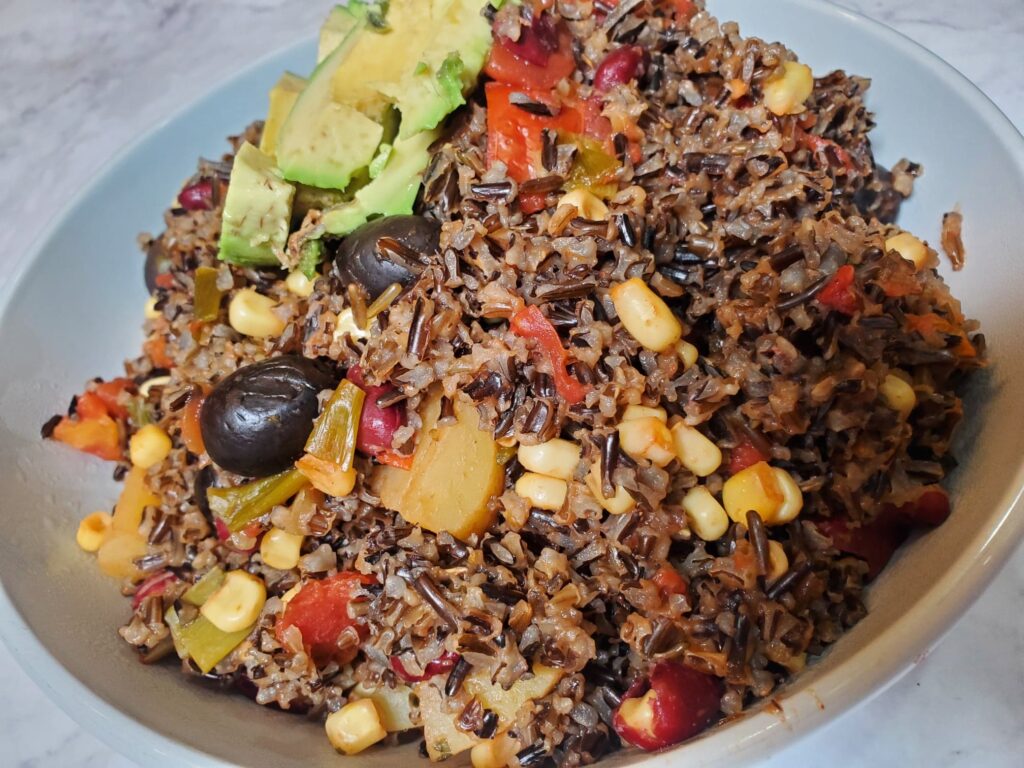 vegan red beans and rice, vegan rice, plant based rice, plant based red beans and rice, wild rice, oregon wild rice, wild rice and black bean power bowl, one pot meal, easy vegan one pot meal, plant based protein, plant based complete protein, 9 essential amino acids, annual water grass, complex carb, vegan diet, plant based diet, support local farmers, local businesses, rice cooker meal, one pot dish, one pot plant based dish, vegan protein, healthy one pot meal, clean eating meal, clean eating dish, kid friendy dish, kid friendly vegan dish, vegan recipes, plant based recipes