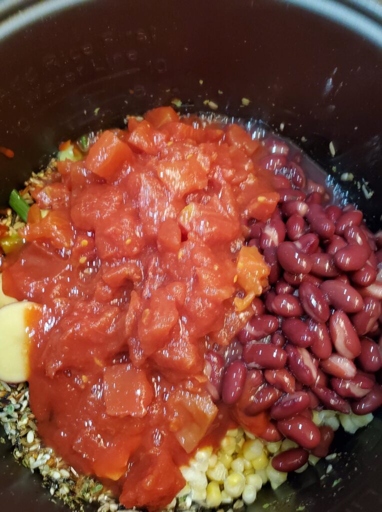 vegan red beans and rice, vegan rice, plant based rice, plant based red beans and rice, wild rice, oregon wild rice, wild rice and black bean power bowl, one pot meal, easy vegan one pot meal, plant based protein, plant based complete protein, 9 essential amino acids, annual water grass, complex carb, vegan diet, plant based diet, support local farmers, local businesses, rice cooker meal, one pot dish, one pot plant based dish, vegan protein, healthy one pot meal, clean eating meal, clean eating dish, kid friendy dish, kid friendly vegan dish, vegan recipes, plant based recipes