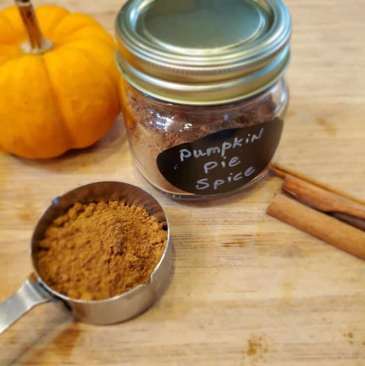 How To Make Homemade Pumpkin Pie Spice - Clean Food Mama