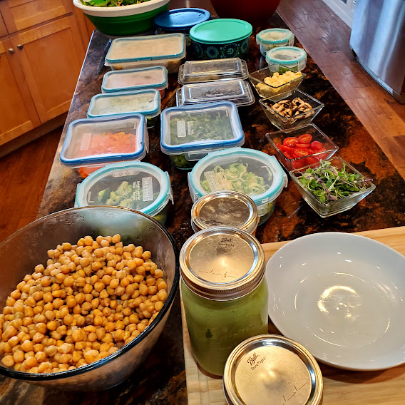 Meal Prep: DIY Salad Bar